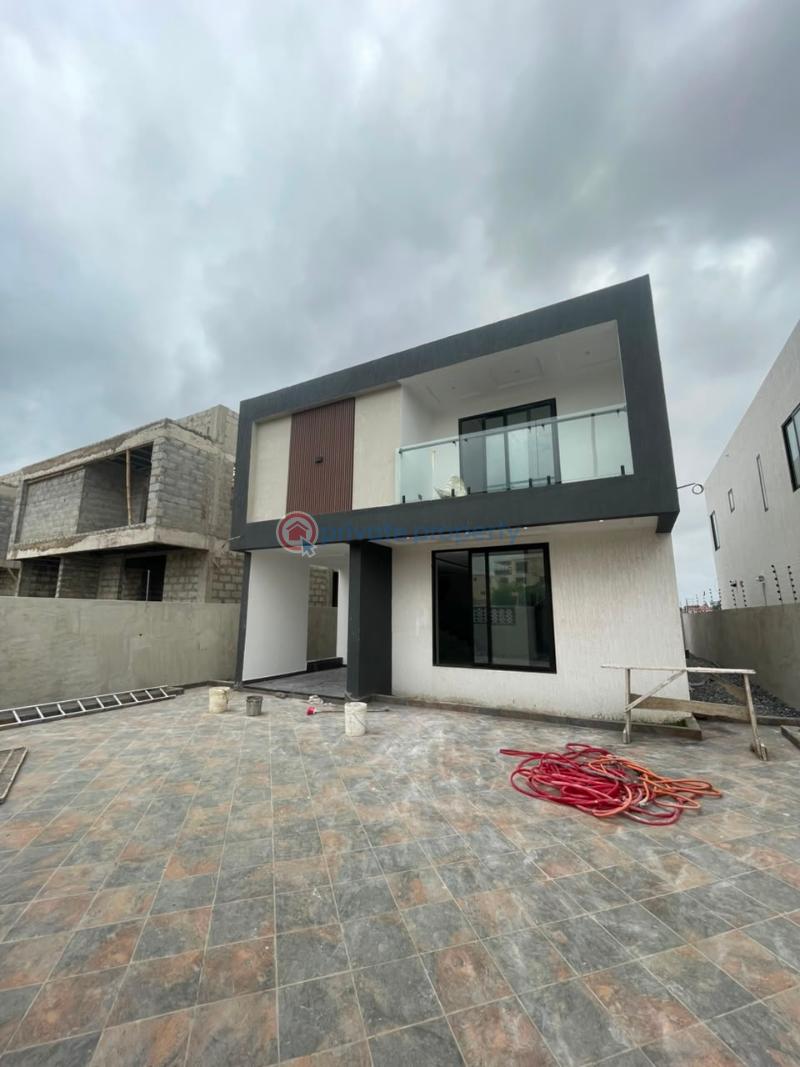 5 bedroom House For Sale East Airport Airport Residential Area Accra - 0