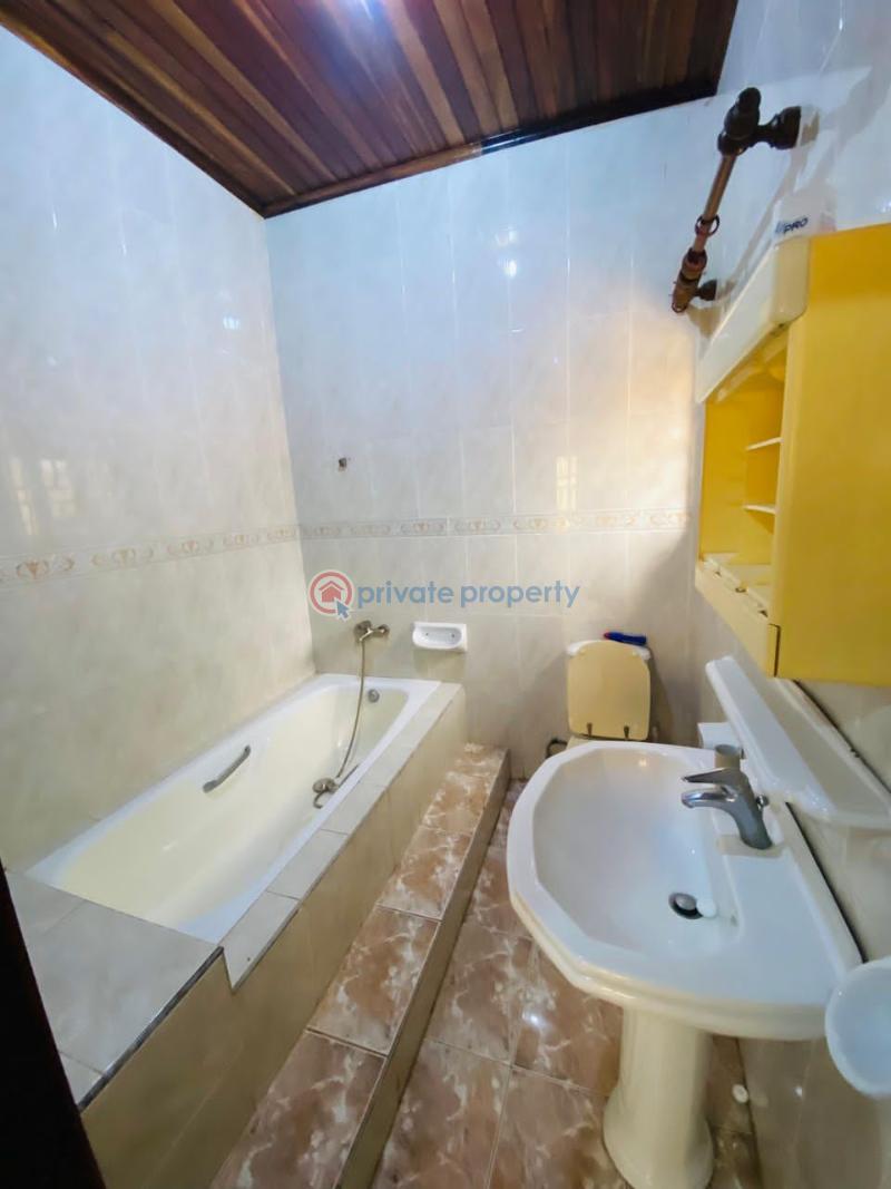 5 bedroom House For Rent Achimota Accra - 11