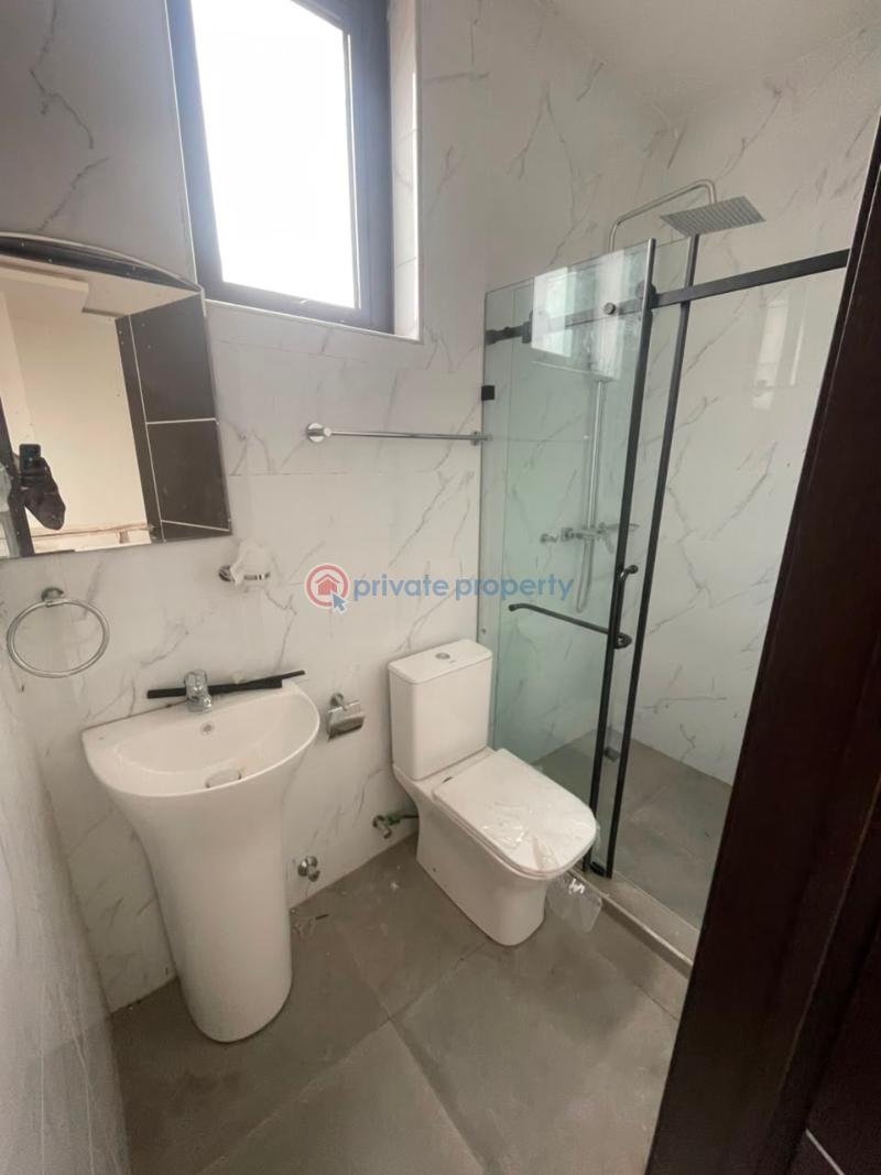 5 bedroom House For Sale East Airport Airport Residential Area Accra - 8