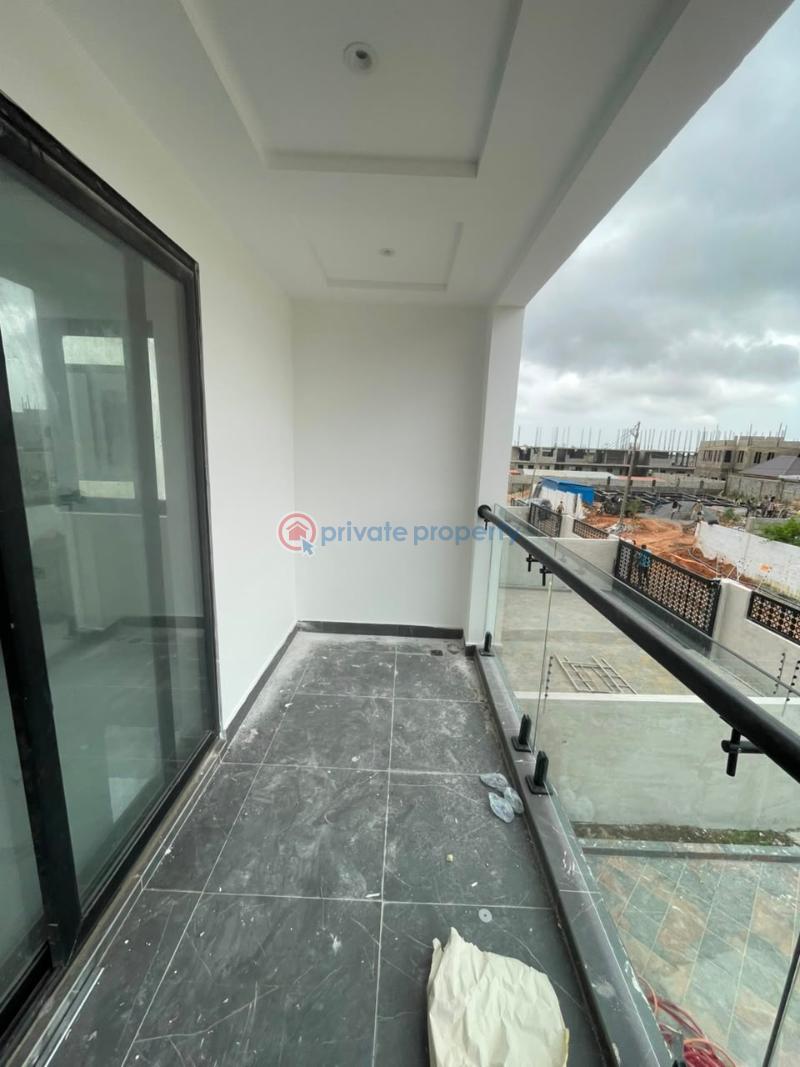 5 bedroom House For Sale East Airport Airport Residential Area Accra - 2