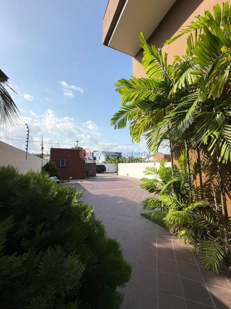 5 bedroom House For Sale Accra East Legon  - 2