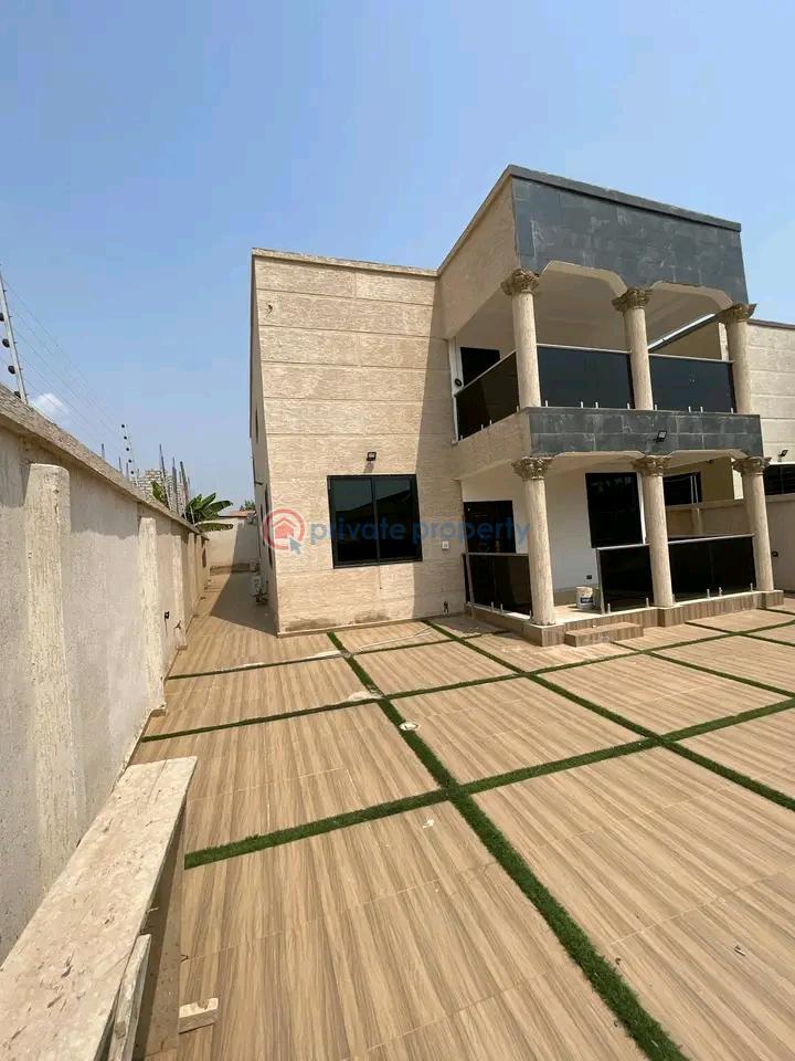 5 bedroom House For Rent Tantra Hill Achimota Ga West Municipal Accra - 0