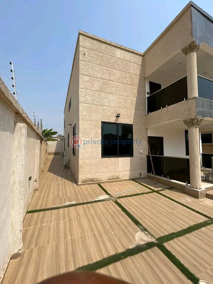 5 bedroom House For Rent Tantra Hill Achimota Ga West Municipal Accra - 1