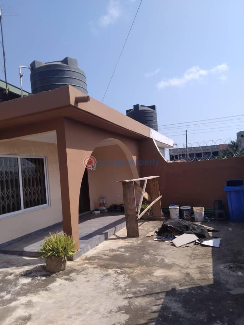 5 bedroom House For Rent Grada Estate Tebibianor Teshie new Town Accra - 1