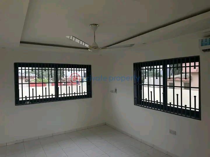 5 bedroom House For Rent Achimota Accra - 7