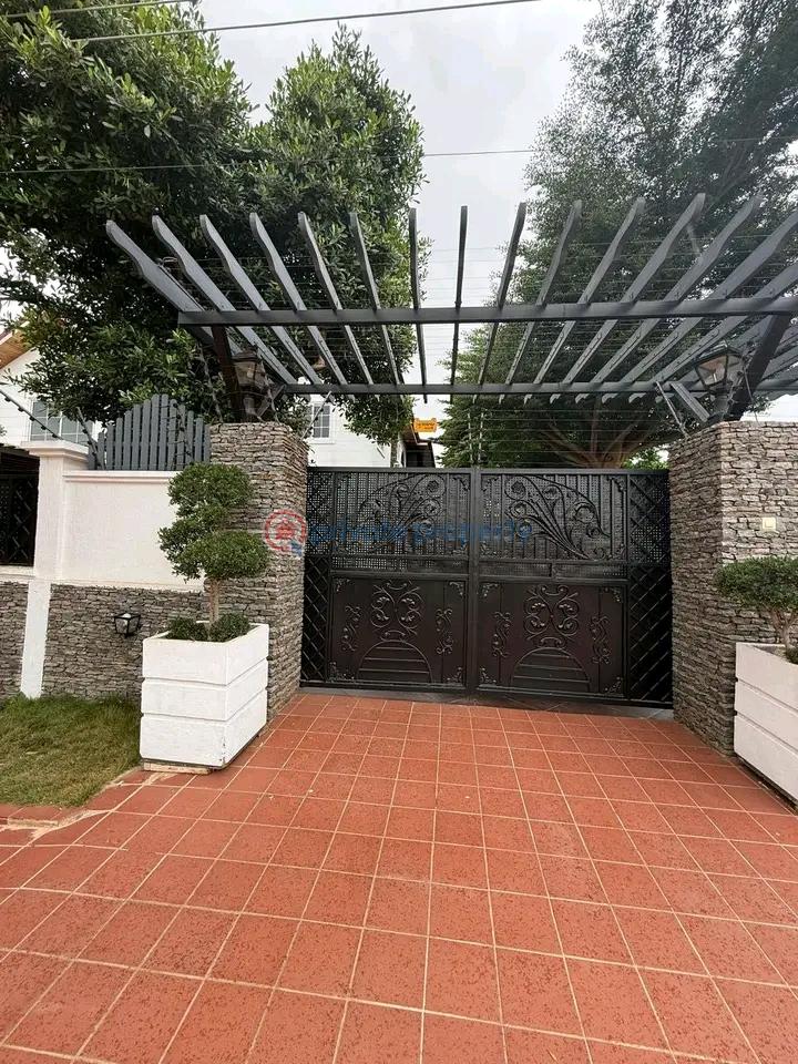 5 bedroom House For Sale East Legon Accra - 3