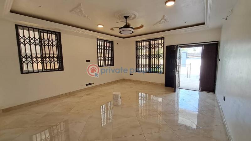 5 bedroom House For Sale Oyarifa La Nkwantanang Madina Municipal Accra - 1