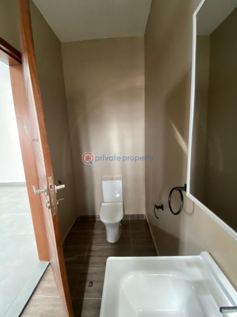 5 bedroom House For Sale Oyarifa Adenta Municipal Accra - 14