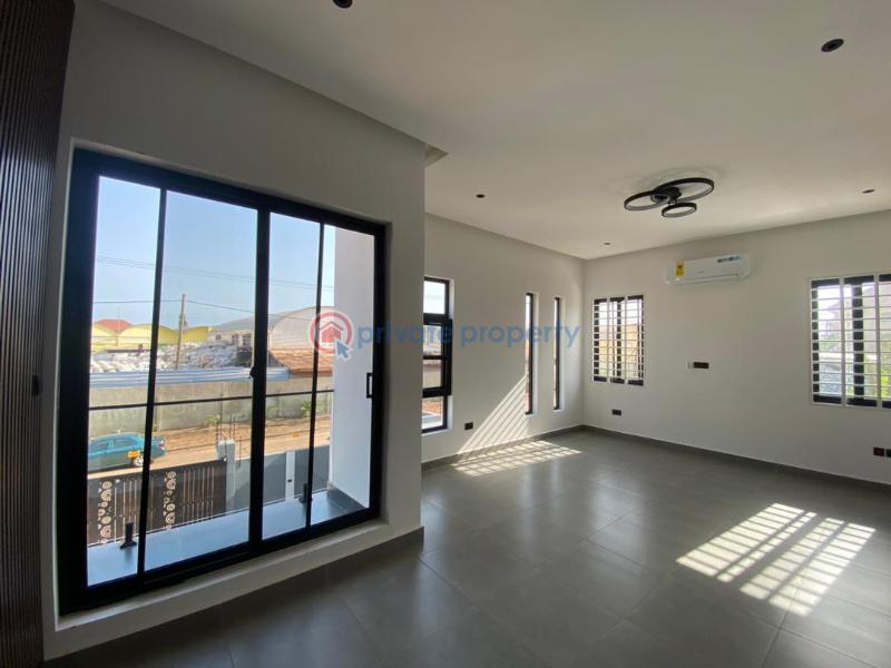 5 bedroom House For Sale Oyarifa Adenta Municipal Accra - 6