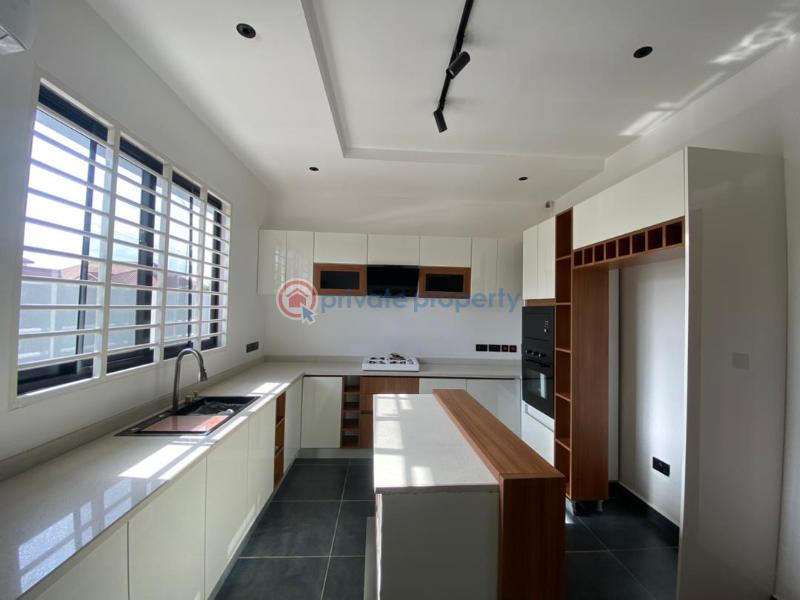 5 bedroom House For Sale Oyarifa Adenta Municipal Accra - 4