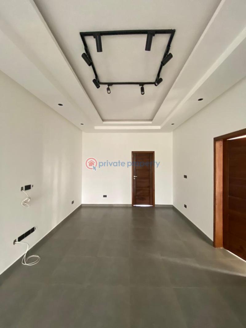 5 bedroom House For Sale Oyarifa Adenta Municipal Accra - 15