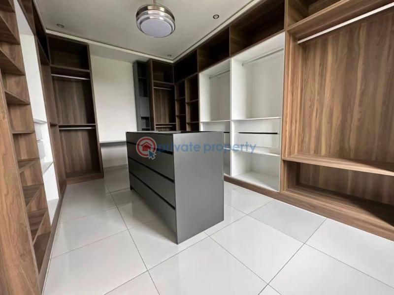 5 bedroom Townhouse For Sale Airport Residential Area Accra - 9
