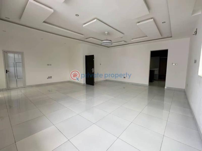5 bedroom Townhouse For Sale Airport Residential Area Accra - 2