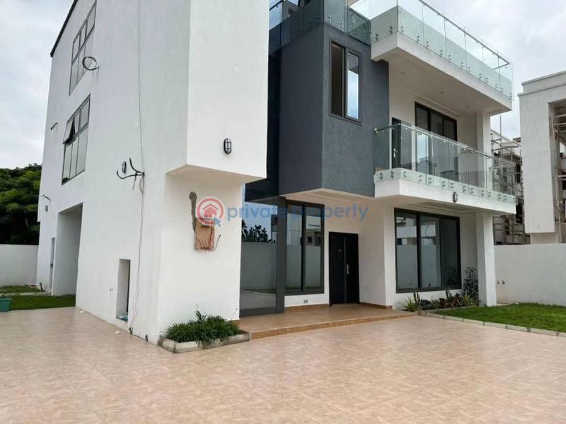 5 bedroom Townhouse For Sale Airport Residential Area Accra - 0