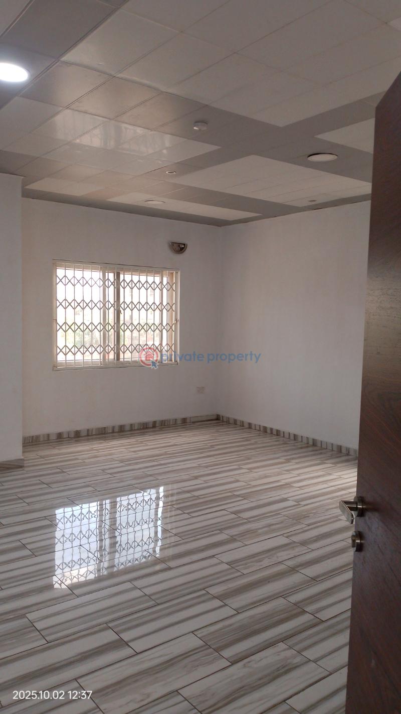 5 bedroom Detached Duplex For Rent East Airport Spintex Road. East Airport Airport Residential Area Accra - 6