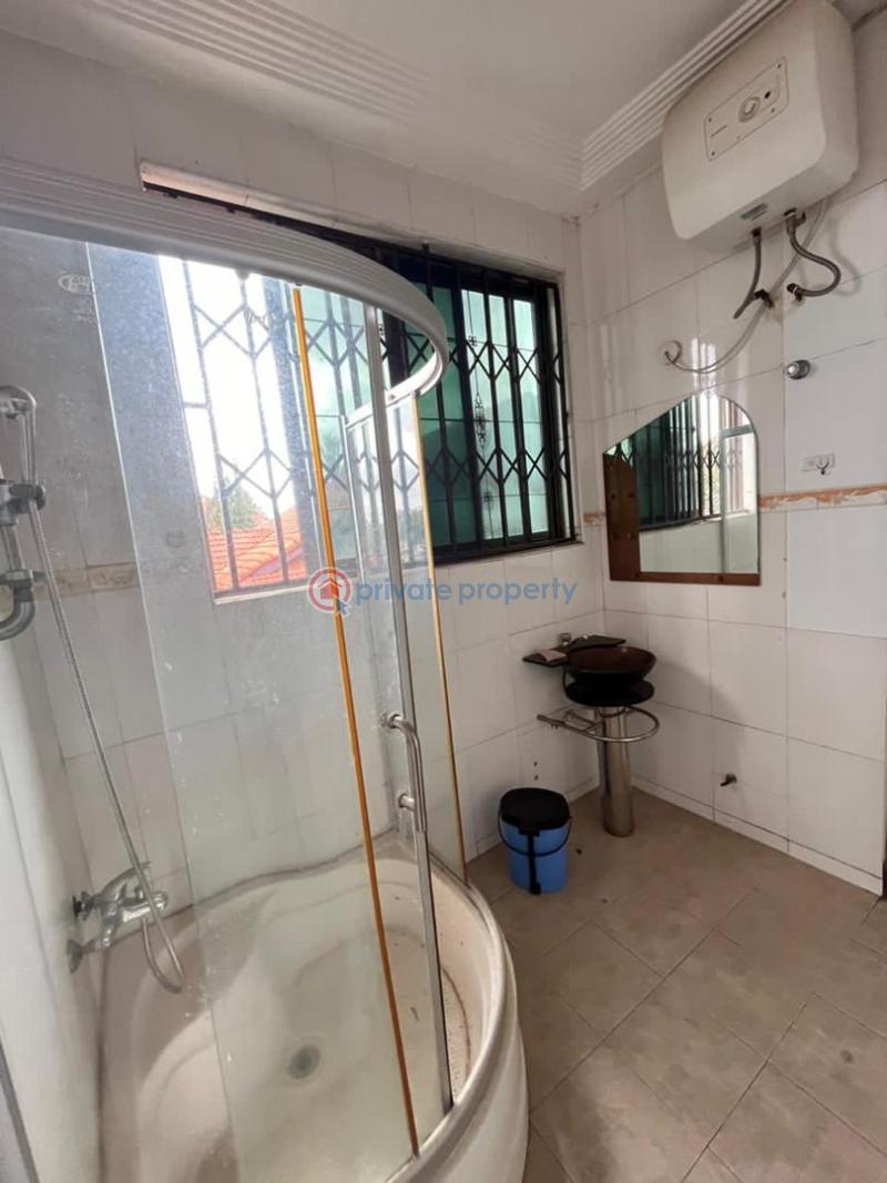 5 bedroom House For Rent Accra - Ghana East Legon  - 12