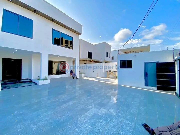 5 bedroom Townhouse For Sale East Airport Airport Residential Area Accra - 2
