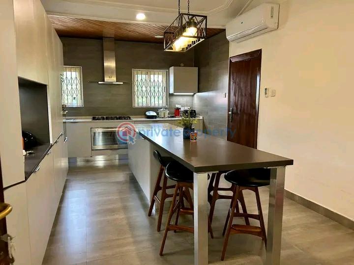 5 bedroom Townhouse For Rent Cantonments Accra - 6