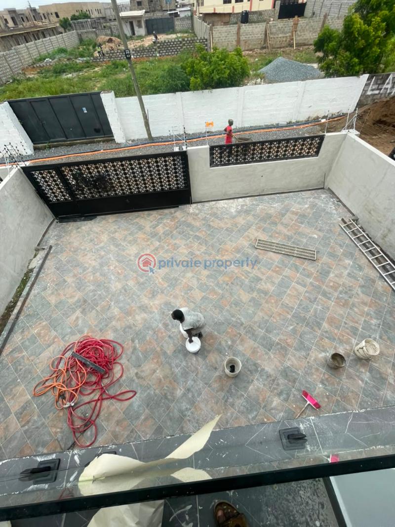 5 bedroom House For Sale East Airport Airport Residential Area Accra - 16