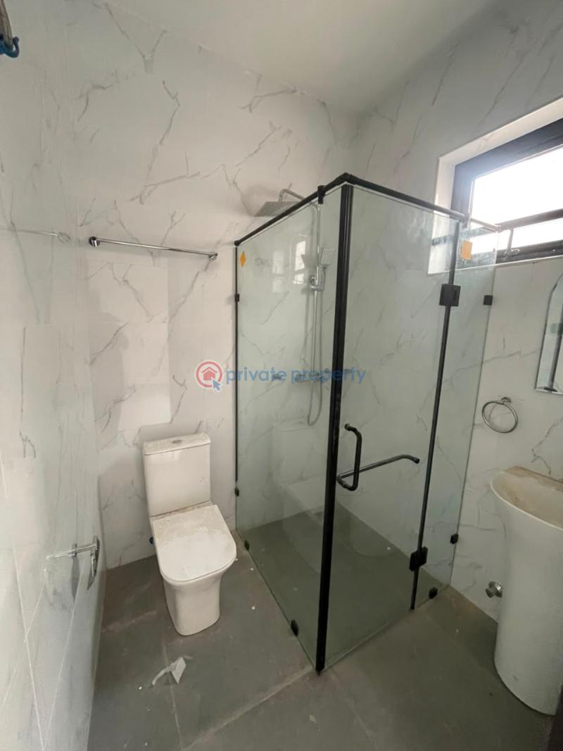5 bedroom House For Sale East Airport Airport Residential Area Accra - 12