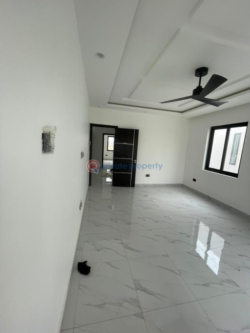 5 bedroom House For Sale East Airport Airport Residential Area Accra - 4