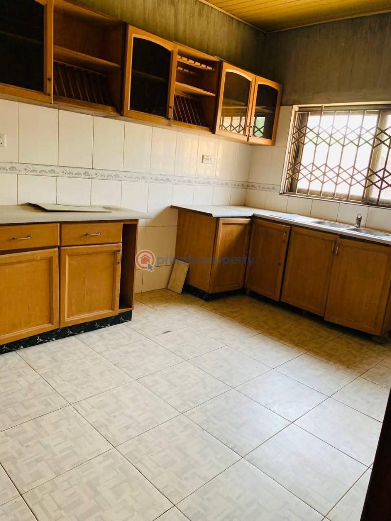 5 bedroom House For Sale Abokobi Madina La Nkwantanang Madina Municipal Accra - 8