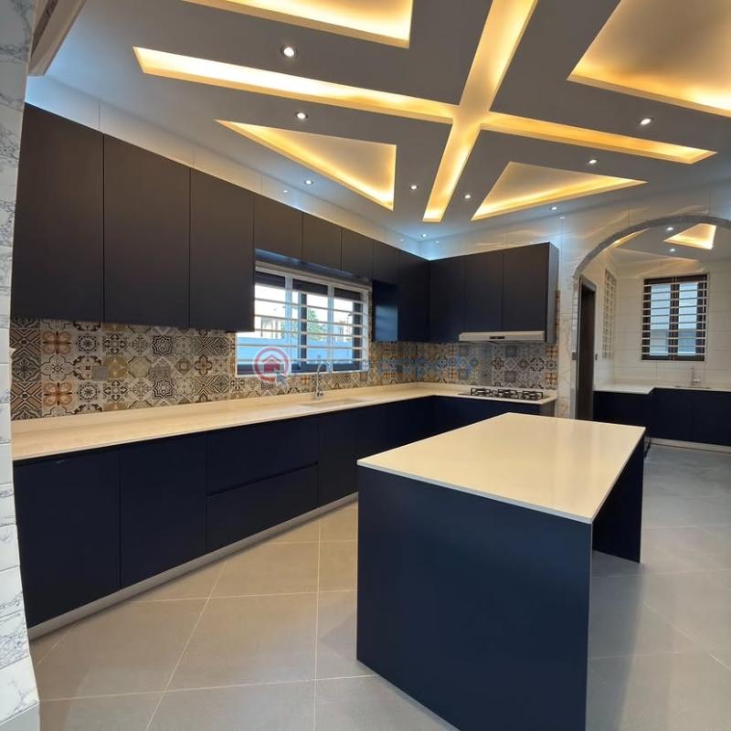 5 bedroom House For Sale Trasacco Accra East Legon  - 6