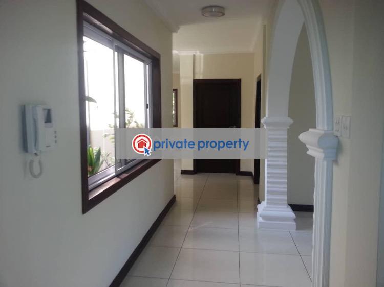 5 bedroom House For Sale &nbsp;contonment North Labone Accra - 10