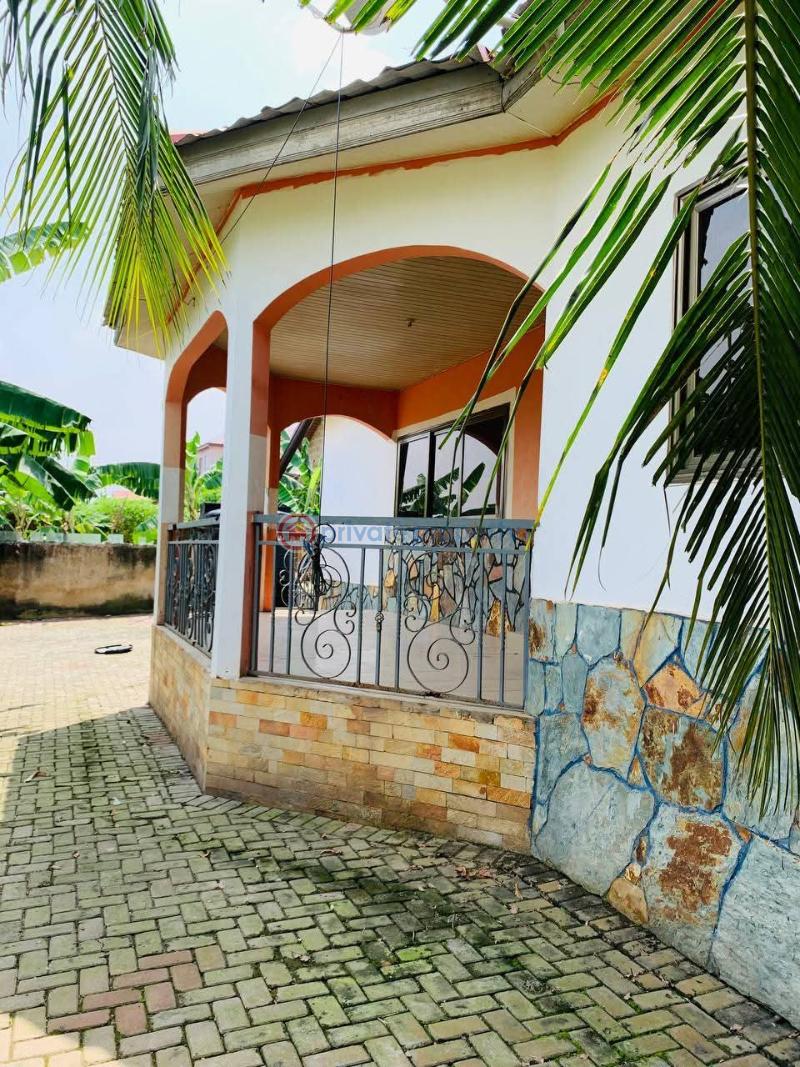 5 bedroom House For Sale Abokobi Madina La Nkwantanang Madina Municipal Accra - 1