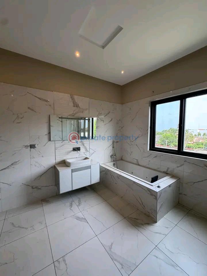 5 bedroom House For Rent East Legon Accra - 1