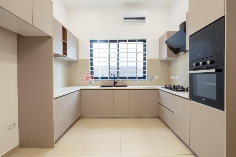 5 bedroom House For Sale North Legon Accra - 6
