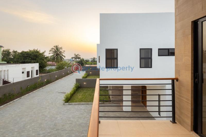 5 bedroom House For Sale North Legon Accra - 11