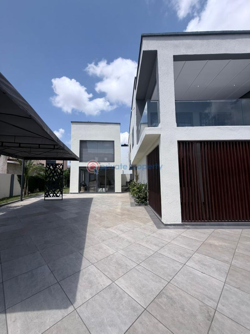 6 bedroom House For Sale Manet East Airport Airport Residential Area Accra - 1