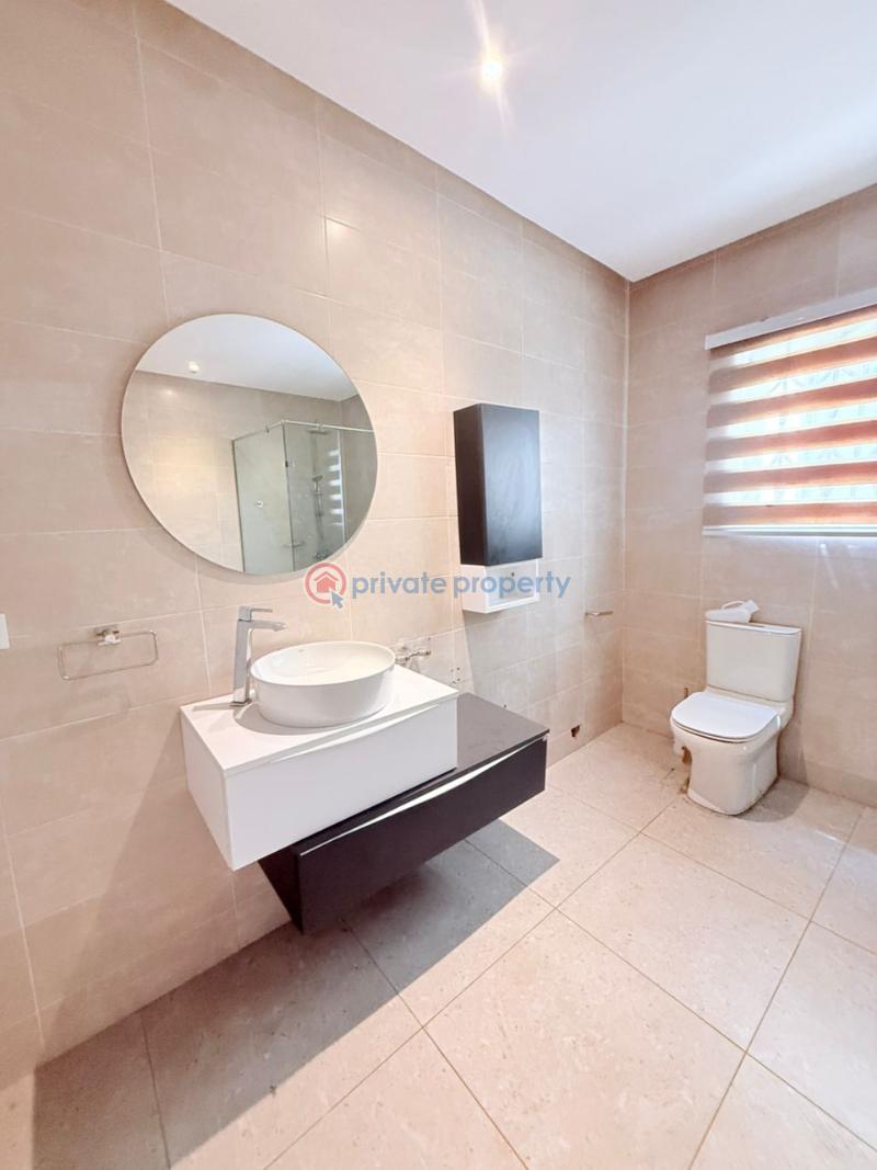 6 bedroom House For Sale Manet East Airport Airport Residential Area Accra - 13