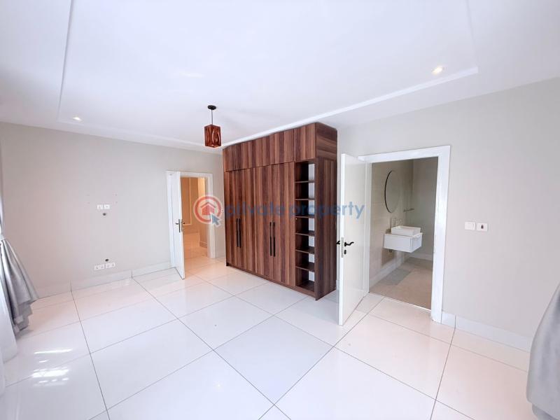 6 bedroom House For Sale Manet East Airport Airport Residential Area Accra - 7