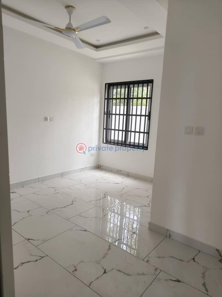 6 bedroom House For Sale Hilltop Kwadaso Kumasi Metropolitan Ashanti - 3
