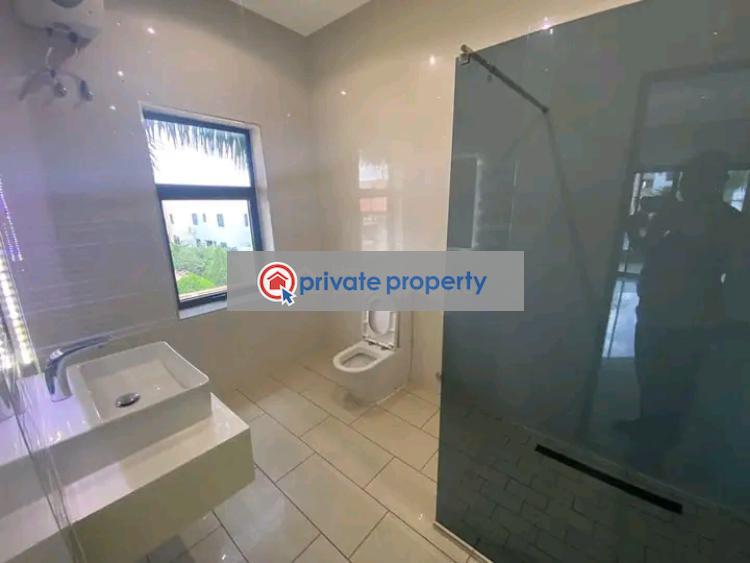6 bedroom House For Sale East Legon Accra - 4