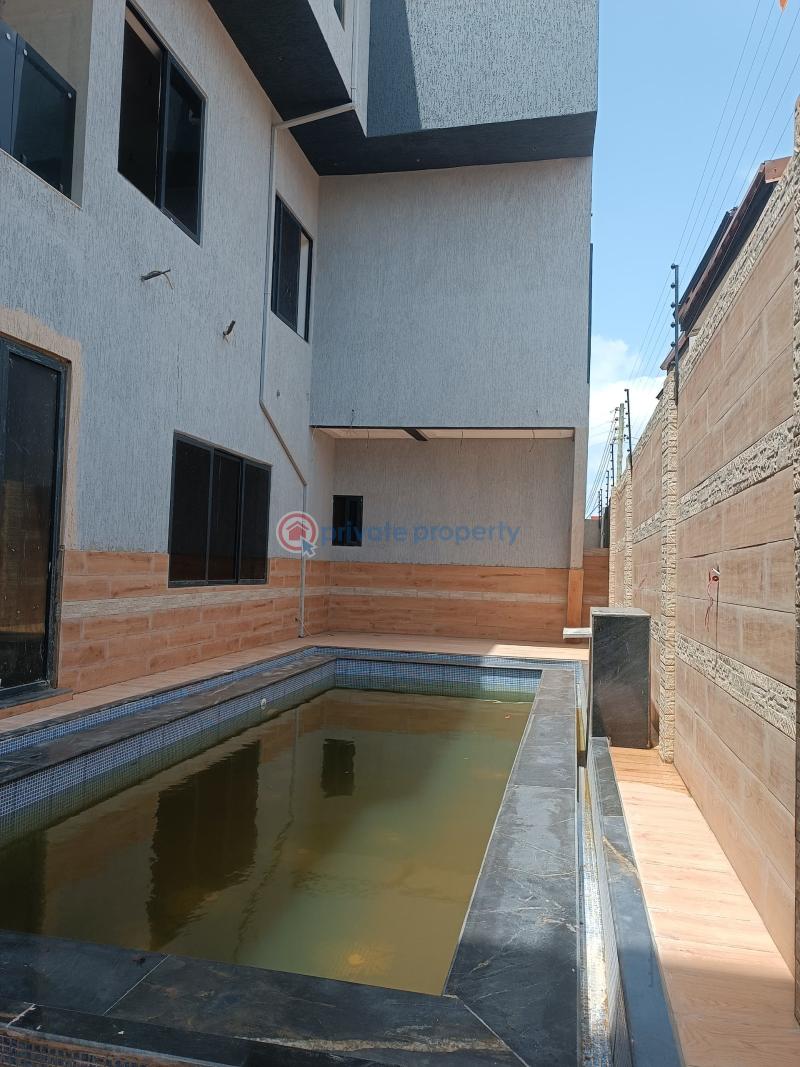 6 bedroom House For Sale East Legon Accra - 10