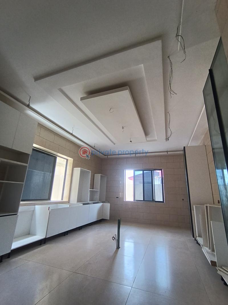 6 bedroom House For Sale East Legon Accra - 1