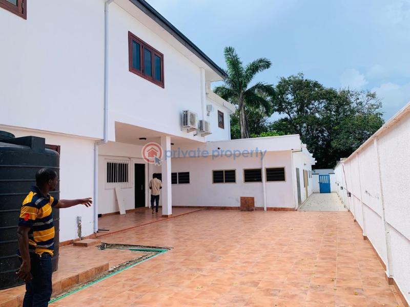 6 bedroom House For Rent Airport Residential Area Accra - 3