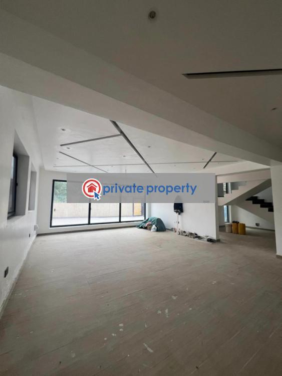 6 bedroom House For Sale Achimota Accra - 2