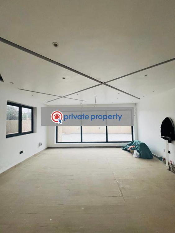 6 bedroom House For Sale Achimota Accra - 7