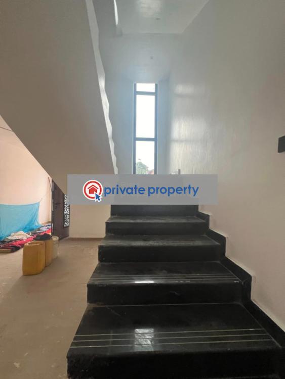 6 bedroom House For Sale Achimota Accra - 6