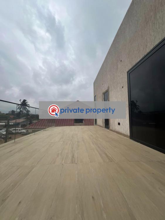 6 bedroom House For Sale Achimota Accra - 14