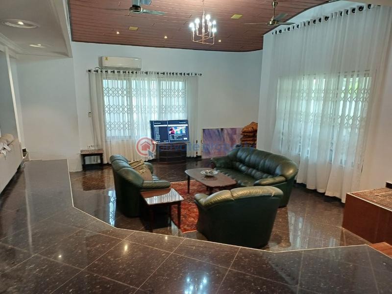6 bedroom House For Sale East Airport Airport Residential Area Accra - 5