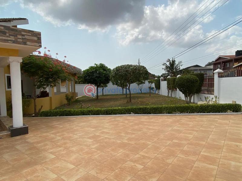 6 bedroom House For Sale East Airport Airport Residential Area Accra - 2