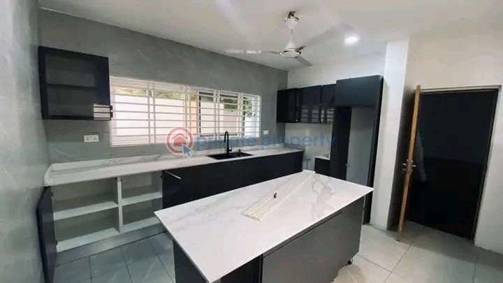 7 bedroom Office Space For Rent Cantonments Accra - 1