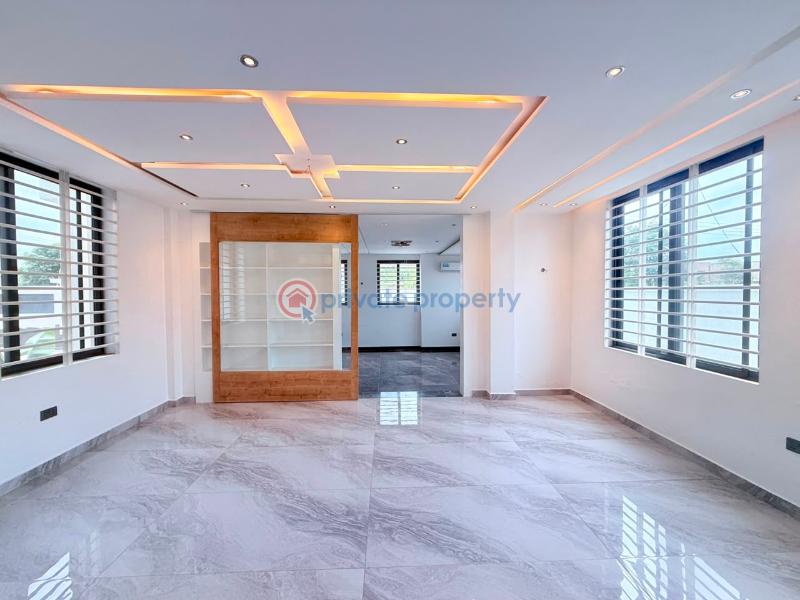 7 bedroom House For Sale West Trasacco Accra East Legon  - 7