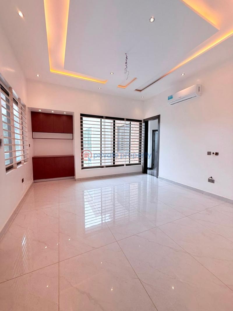 7 bedroom House For Sale West Trasacco Accra East Legon  - 6