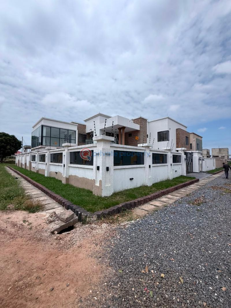 7 bedroom House For Sale West Trasacco Accra East Legon  - 16